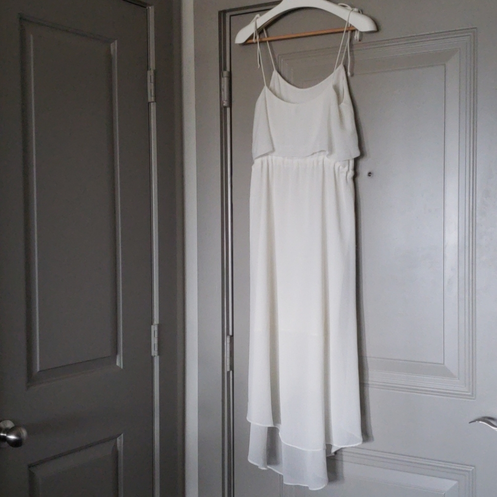 Dress - Picture 4 of 4